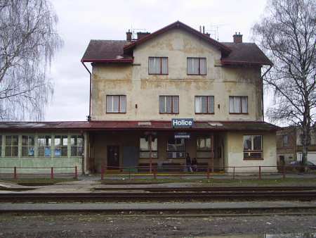 Nádraží a zastávky-Holice v Čechách 2B.jpg